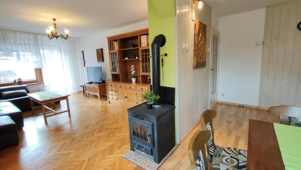 Apartmaji Dora Mojstrana Bagian luar foto